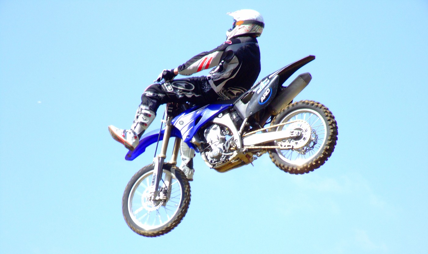 Freestyle Moto X Jumps 002