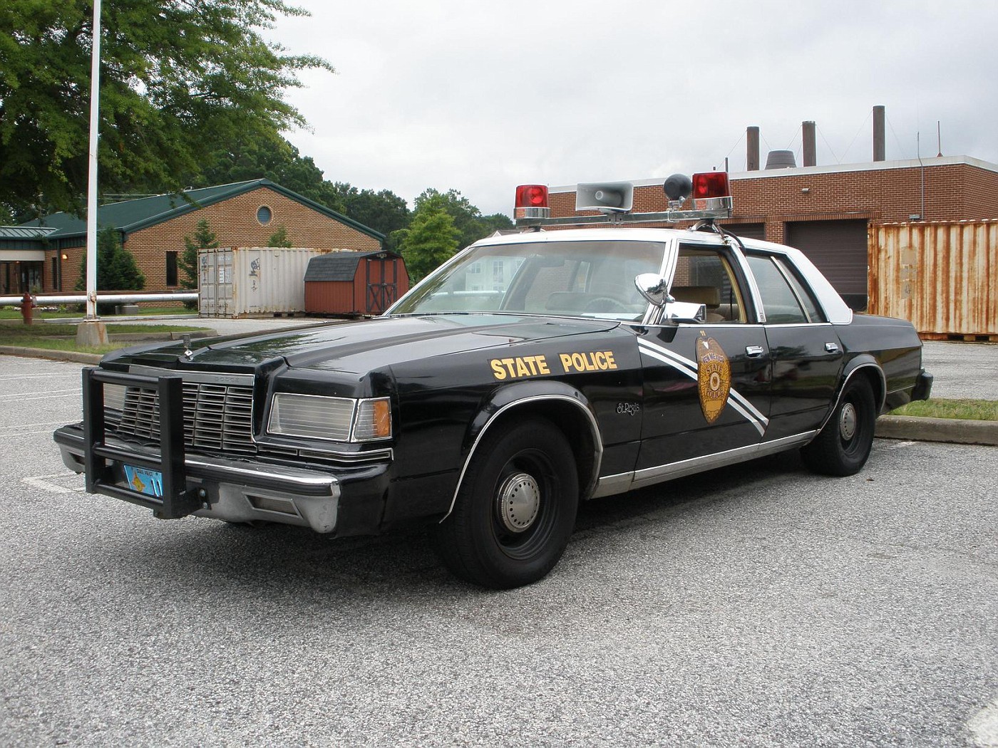 copcar dot com - The home of the American Police Car - Photo Archives