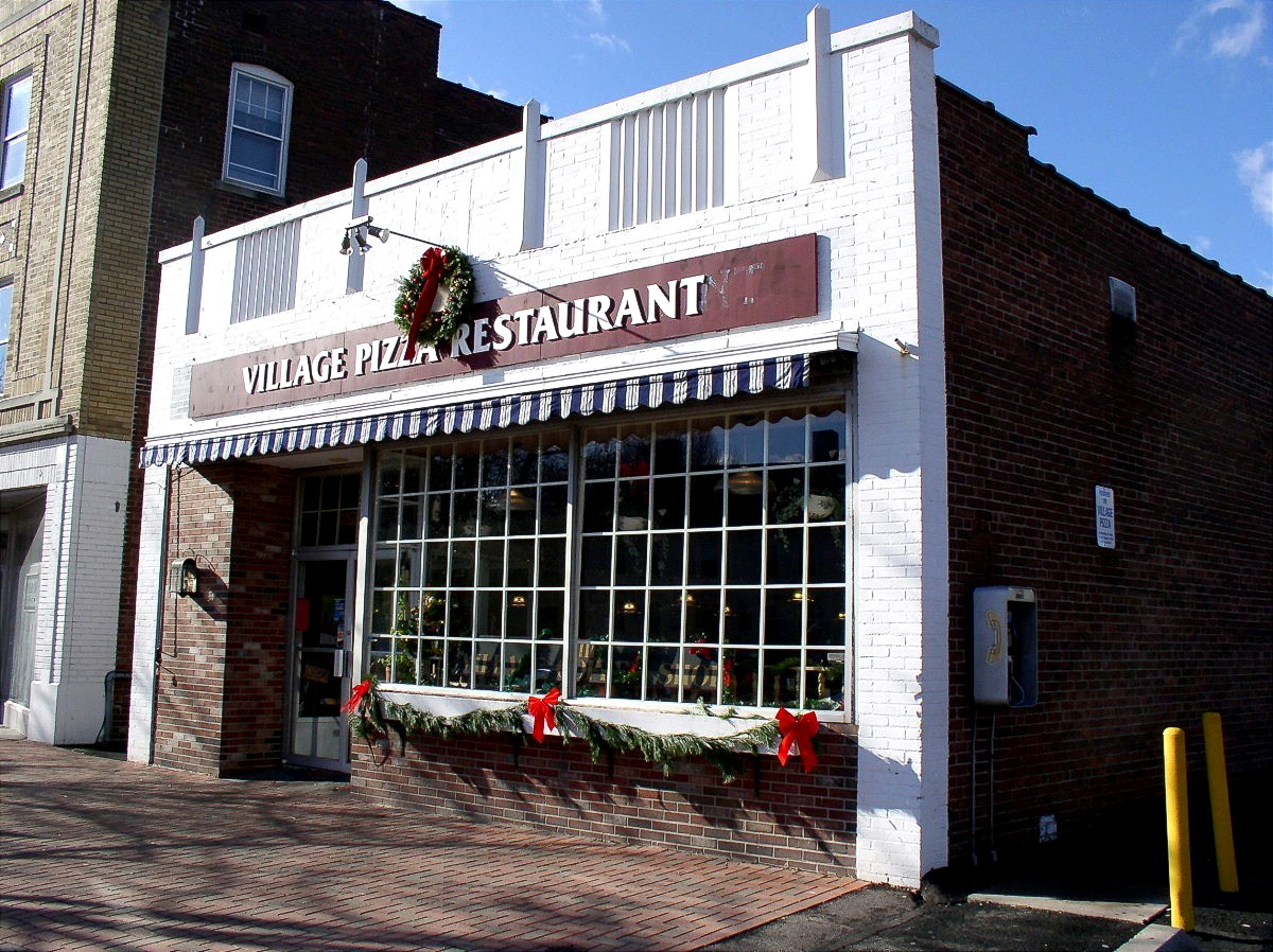 Photo WETHERSFIELD VILLAGE PIZZA RESTAURANT WETHERSFIELD, CT album