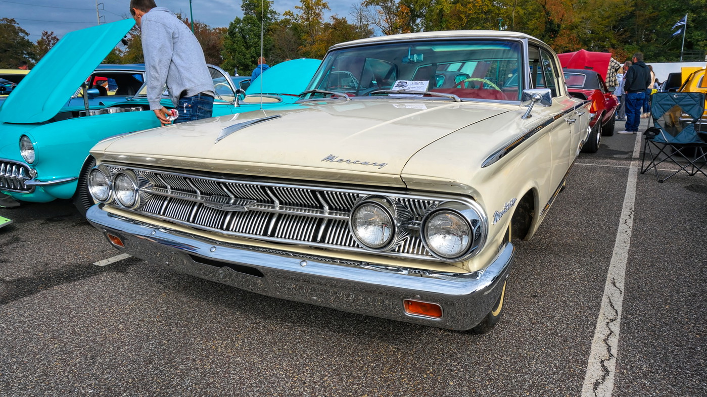 Photo bgearsDSC02375 102421 Beers and Gears Car Show Delaware Park