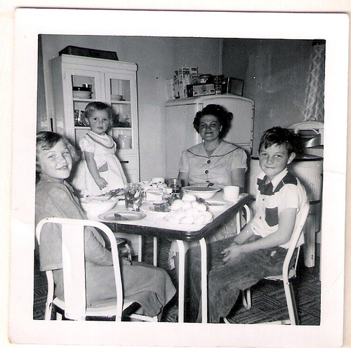 43-Mamaw Aree, Aunt Pat, Uncle Del and Mommy