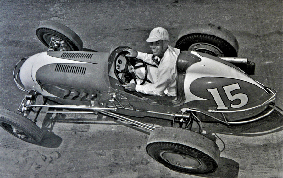 Photo: Bob Scott in Ernie Ruiz's # 15 sprint car 1953 | 3 RACE CAR ...