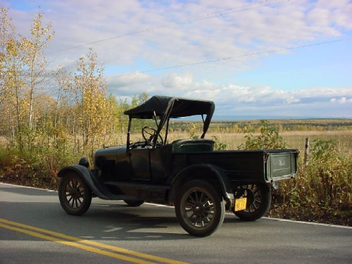 Photo: 1925 Ford model T roadster-pickup | 2-Ford Model T trucks 1920 ...