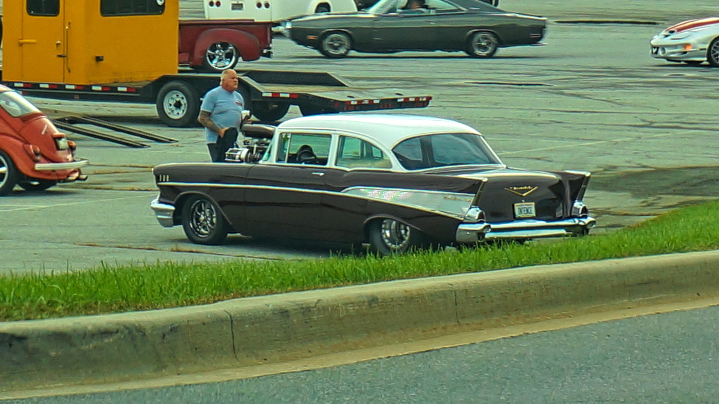 Photo bgearsDSC01791 102421 Beers and Gears Car Show Delaware Park