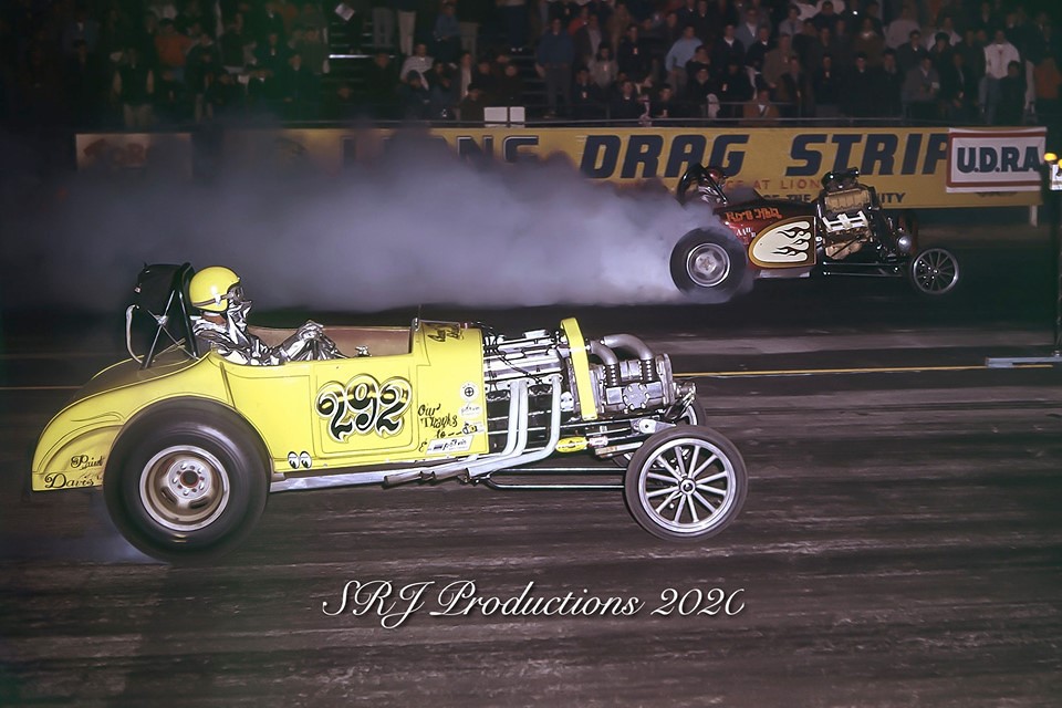 Tom Ferraro Drag Racer Photo: Pure Hell & Campos Bros and Tom Ferraro near side with the Lo ...