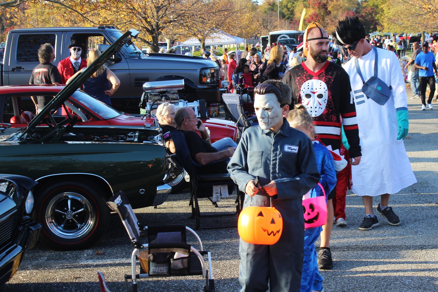 Photo IMG 0075 Lost In The Fifties Trunk Or Treat album Lyle