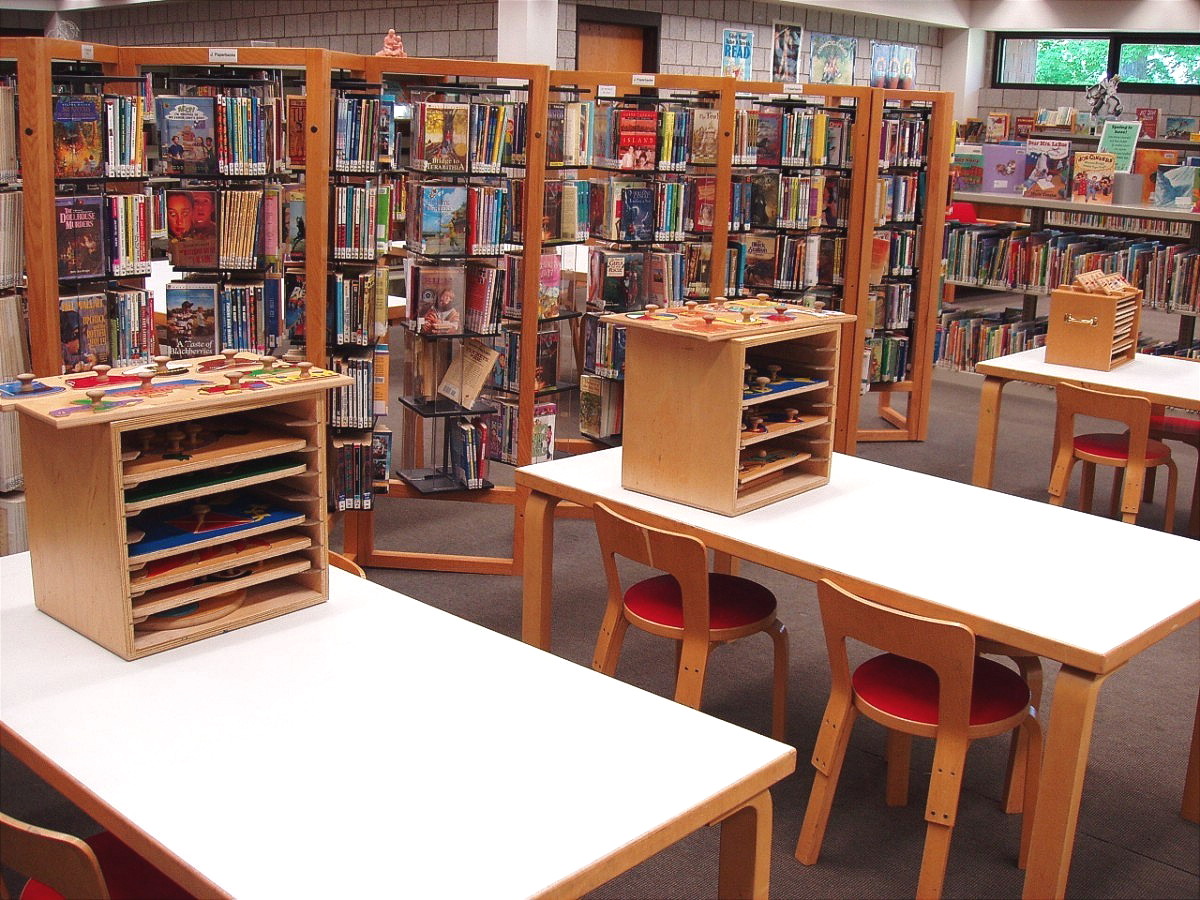 Photo PORTLAND PUBLIC LIBRARY 08.jpg PORTLAND, CT album Jerry